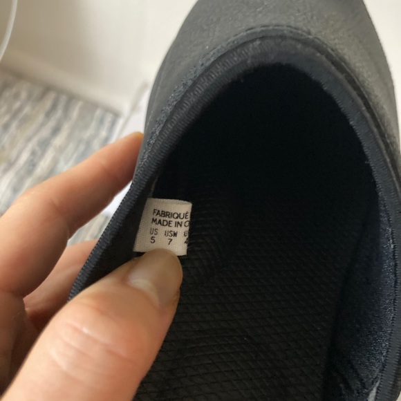 SOLD!!!! Do not buy. SUICOKE TABI SHOES - Picture 4 of 8